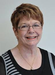 Sonia Wells's Instagram, Twitter & Facebook