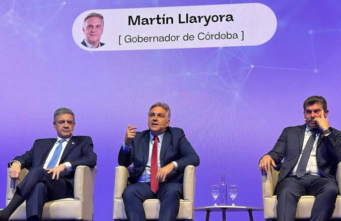 Llaryora: 