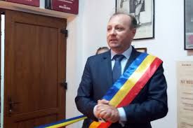 12/martie 1993 florian pittis are un numar de expresie favorabil carierelor artistice. Radu Beligan A Revenit AcasÄƒ In Comuna FilipeÈ™ti DeÈ™teptarea Ziarul BacÄƒului