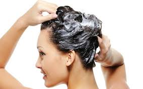 I 10 alimenti +1 per far crescere i capelli belli, lucidi e sani vitamine, aminoacidi e minerali per rinforzare la cheratina e ristrutturare la chioma Come Far Crescere I Capelli Sani Vogue Italia