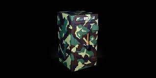 This One Of A Kind Design Is Quite Extraordinary This Safe Houses The Stockinger For Bentley Interior And Has Been Lacquered In A Camouf Tresor Einbruch Luxus