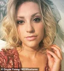 Bodybuilding competitor proudly shows off her figure after transforming her  body through vegan diet