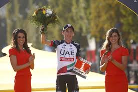 Julian alaphilippe conserve sa place de leader du classement général, devant yates et roglic. Dan Martin De L Equipe Uae Team Emirates Finit Dans Le Top 10 Au Classement General Et Recoit Le Prix Du Cycliste Le Plus Combatif Du Tour De France 2018 Colnago