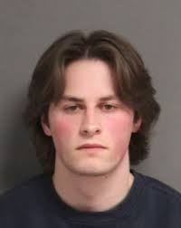 MARY-JO HEWITT DIES; KNOWN FOR BISCUITS, BASKETS