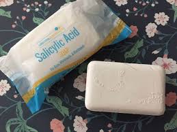 Can this salicylic acid soap help fight blemishes, exfoliate pores, and soften skin? Dermaharmony 2 Salicylic Acid Bar Soap Review A Fragrance Free Way To Keep Acne At Bay