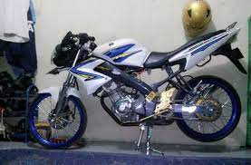 Awas pusing heheheh jangan di skip video kompilasi dan modifikasi all new vixion dan vixion r 2017 ayo gan dukung channel ini supaya lebih berkembang dengan cara. 17 Terpopuler Gambar Modifikasi Vixion Lama Jari Jari