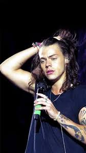 If this is your natural texture, score. Amazing Concert Harry Styles Long Hair Is So Hot Facebook