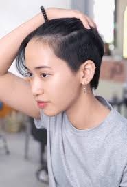 ร้อนนัก...ตัดสั้นเลย😁💇🏻‍♀️ #ทูบล็อก Cut by @tor_thegaram #ผลงานช่างต่อ  จองคิวหรือสอบถามข้อมูล Line : @thegaram Tel : 0983083499  📍ศูนย์การค้ามาร์เก็ตเพลส รังสิต คลอง1 #ร้านตัดผมชายรังสิต ...