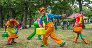 Alles rund um die veranstaltungen 'kleines fest im großen garten' (hannover/herrenhausen), 'kleines fest im großen park' (ludwigslust, clemenswerth, leer), 'kleines fest im großen kurpark' (bad pyrmont) sowie 'best of kleines fest' auf schloss marienburg Es Geht Wieder Los Kleines Fest Im Grossen Garten Garbsen City News