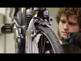 Remblokken Afstellen V Brake Remblok Fiets Loopt Aan Youtube Fiets Bmx Brak