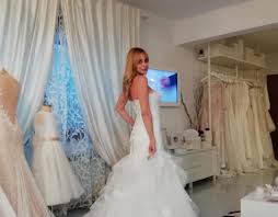 A verissimo, andrea roncato ha parlato del matrimonio (finito male) con stefania orlando con la quale l'attore bolognese ha però mantenuto splendidi rapporti. Stefania Orlando Addio Andrea Roncato Si Risposa A 52 Anni Dettaglio Horror Tra Le Damigelle Libero Quotidiano