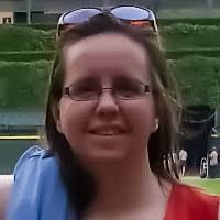 Danielle Lisle's Instagram, Twitter & Facebook