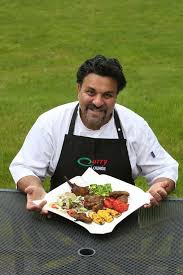 Dabei hat der gastgeber/ veranstalter essenstechnisch mit nix am hut, es muss dies. Ramsay S Kitchen Nightmares The Curry Lounge Closed Chef Gordon Ramsay Chef Gordon Ramsay