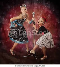 Popular in the 1950s, this lively music was the early version of rock 'n' roll. Rockabilly Madchen Rockabilly Madchen Singen Auf Einem Bunten Hintergrund Mit Leuchtenden Lichtern Canstock