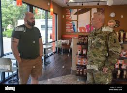 U s army staff sgt richard hi-res stock photography and images