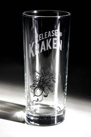 Yes i'm a history student. Kraken Black Spiced Rum Hurricane Mixen Markenglas Cocktail Rezepten