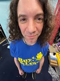 Devon Bender's Instagram, Twitter & Facebook