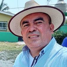 Luis Aceituno's Instagram, Twitter & Facebook