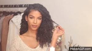 Naturally curly hair means that you have likely suffered not only frizzy days, but a few bad haircuts. This Puerto Rican Beauty Turned Her Passion For Natural Hair Products Into A Business Latina