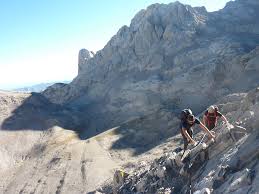 This town lies to the northwest of the picos de europa. Central Massif 3 Day Trek In Picos De Europa National Park Spain 3 Day Trip Uimla Leader