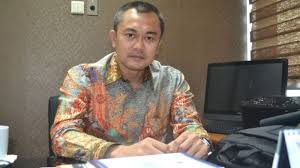 Anggota dpr menyarankan pelibatan aparat dan organisasi islam untuk turut membina warga di kota hingga kabupaten. Dewi Tanjung Laporkan Fadli Zon Terkait Like Situs Pornografi Begini Respons Mkd Dpr Tribunnews Com Mobile