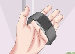 How To Remove Scratches On A Fitbit 4 Steps With Pictures Fitbit Diy Fitbit Fitbit Steps