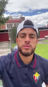 Caño Jugador De Velez A Nacional