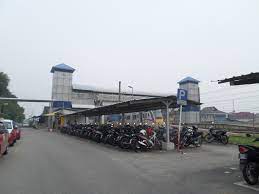 Ktm 24121 shunting at tumpat. Fayl Padang Jawa Railway Station Jpg Vikipediya
