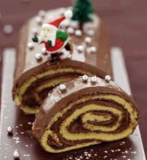Recette De Buche De Noel Roulee Au Nutella La Recette Facile Recipe Desserts Christmas Baking Christmas Cooking