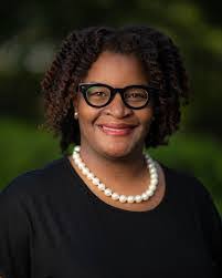 Angela Clover's Instagram, Twitter & Facebook