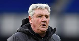 Newcastle United midfielder Matt Ritchie calls Steve Bruce a 'coward' in  training ground bust-up