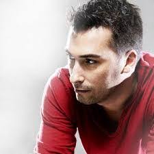 Dana Rayne's Instagram, Twitter & Facebook