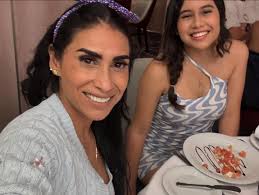 Día 2 ARUBA 🇦🇼 😍 la he visitado 3 veces y no me cansaría de ir, es muy  linda su playa, su arena, su gente; aunque esta vez me encontré con los