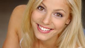 Cabaret National Tour Introduces New Sally Bowles and Emcee