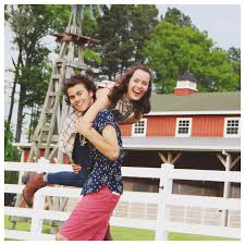 See which stars gave birth read article Thelittleduckwife Mary Kate Robertson Couples Picture Ideas Robertson Family