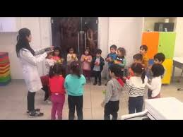 Batman Fen Bilimleri Okullari Toplarla Oyun Youtube Batman Sarkilar Oyun