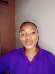 Restoring New Moms' Confidence with Evoto Photo Editing