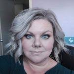 Lynnette Stein's Instagram, Twitter & Facebook