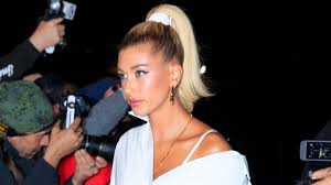 In light of the current public health crisis, justin bieber announces his rescheduled 2021 world tour dates below. News Im Video Hailey Bieber Zeigt Brautkleid Von Virgil Abloh Gala De