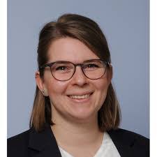 Charlotte Lutz's Instagram, Twitter & Facebook