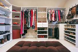 Closet space really can make or break a home, and if you're someone who loves clothes, shoes and handbags, having a spacious closet is a must. Turning A Storage Unit Into A Giant Walk In Closet