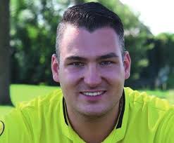 Nummer 262 november 2022 • Bestuursmededelingen • Doneer en steun ! • In  het voet(bal)licht • Scheidsrechtercommissie