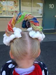 Kucuk Ogrencilerden Cilgin Sac Gunu Ektinligi 9 Cabelo Maluco Penteados Loucos Penteados Malucos