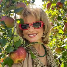 Varma sweater purchase leads or sales?