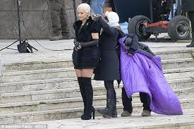 405,611 likes · 2,487 talking about this. Rita Ora Vamps It Up As She Films Wonderwell In Rome Daily Mail Online