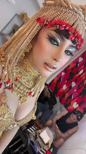 Exploring Cleopatra's Makeup and Iconic Looks