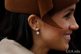 Diamond stud earrings for women our collection of diamond stud earrings features perfectly matched diamonds in a wide variety of shapes and carat weights. How To Choose Diamond Stud Earrings