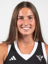 Danielle Coon's Instagram, Twitter & Facebook