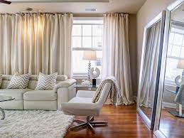 12 Beautiful Curtain Ideas For The Living Room To Be More Charming Curtainde Living Room Decor Apartment Small Apartment Decorating Living Room Curtain Ideas
