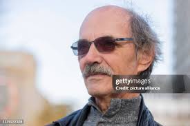 32 Family Masur Photos & High Res Pictures